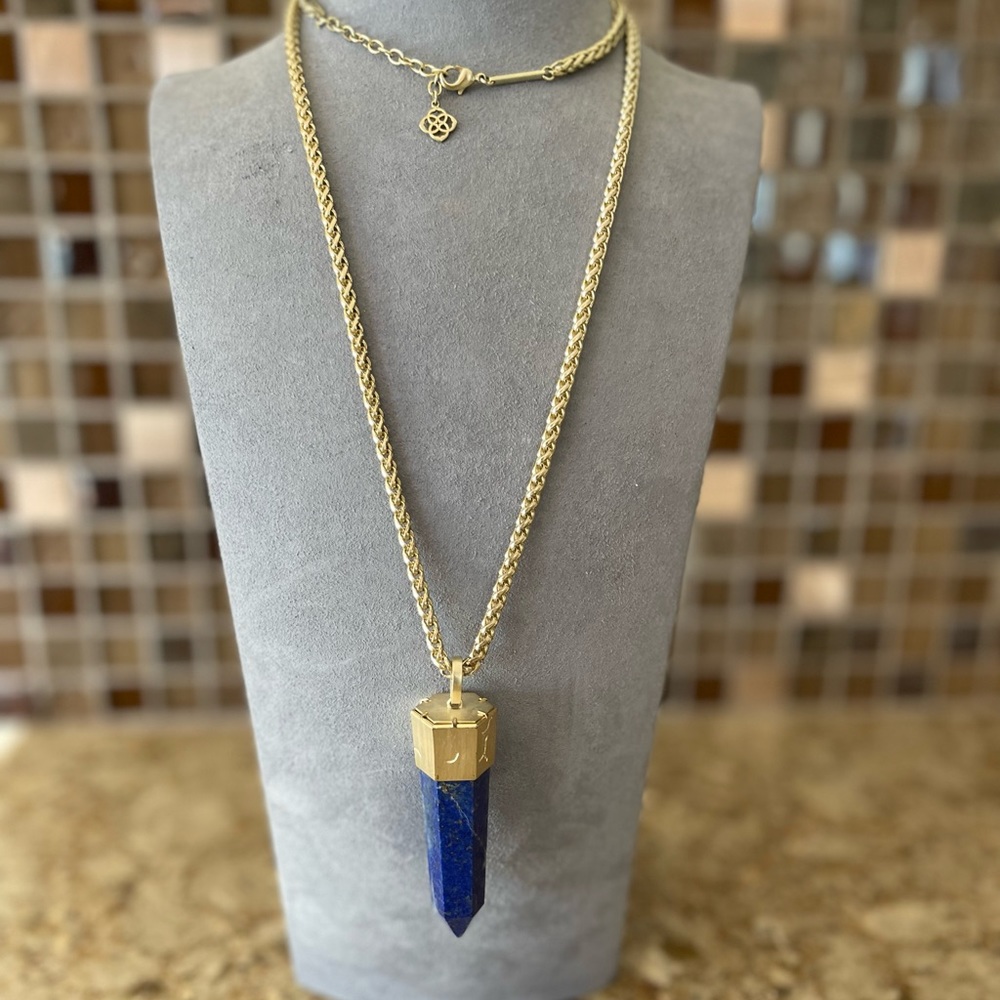 Kendra Scott limited edition piece